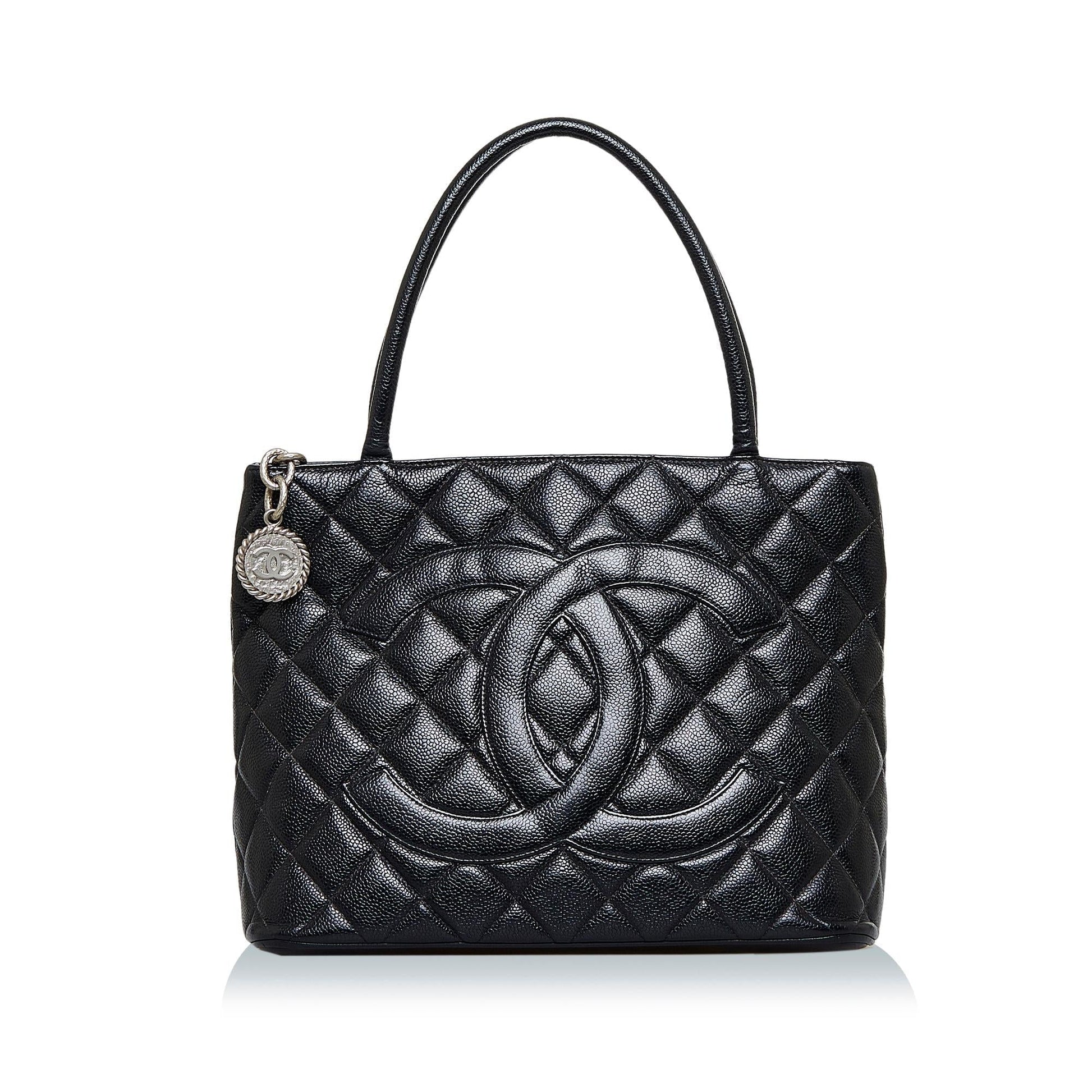 Chanel Caviar Medallion SHG-CyxjCt Tote Bag