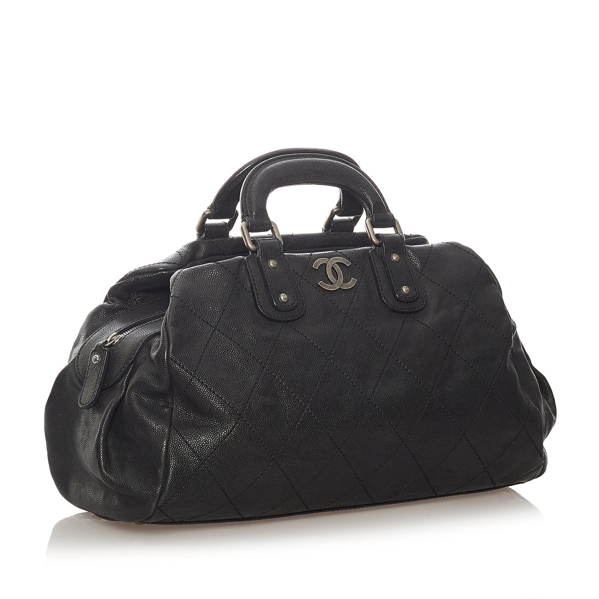 Chanel Caviar Outdoor Ligne Doctor SHG-XlnnGw Handbag