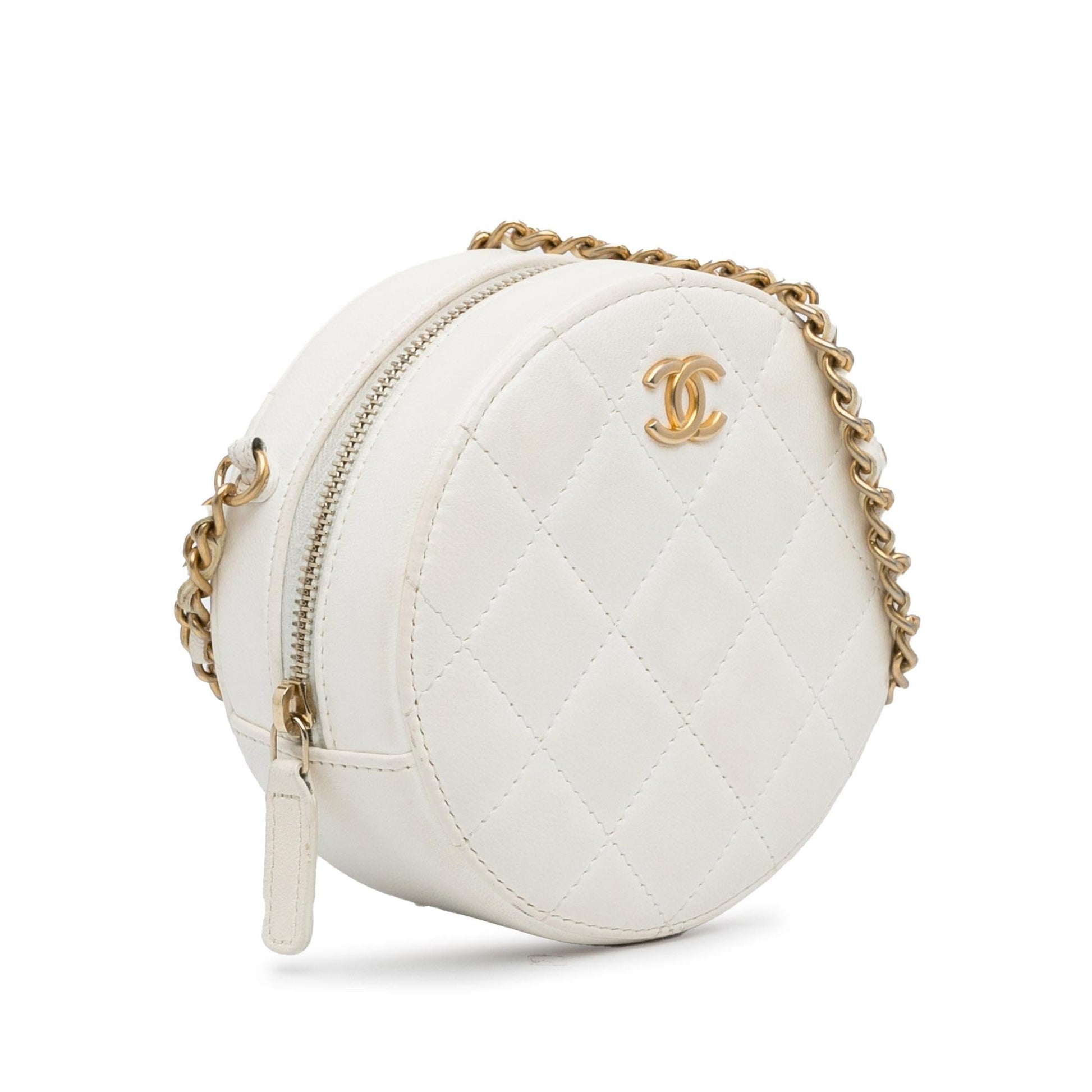 Chanel Classic Lambskin Round SHG-JyweQg Crossbody Bag
