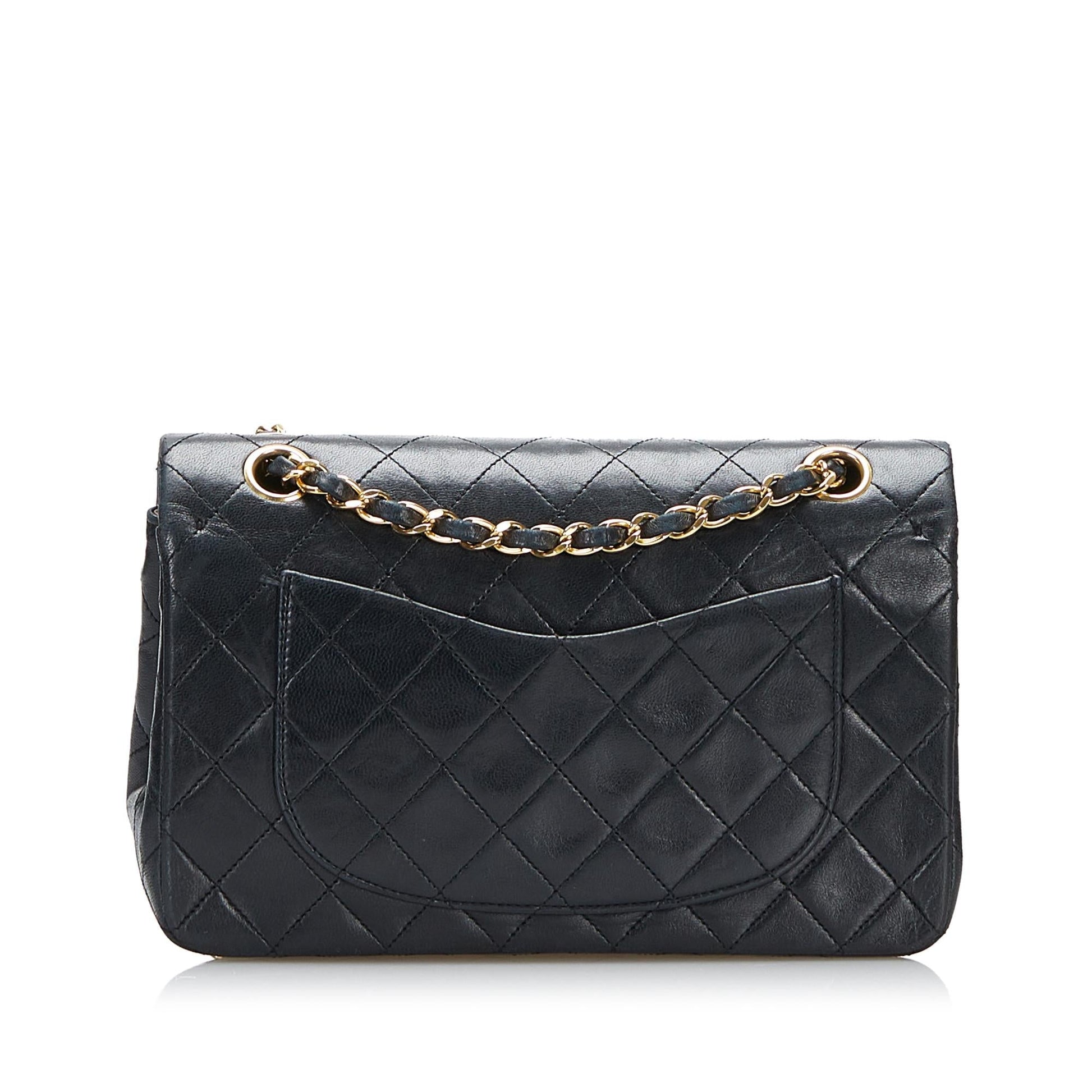 Chanel Classic Lambskin Double Flap SHG-oElNPm Small Handbag