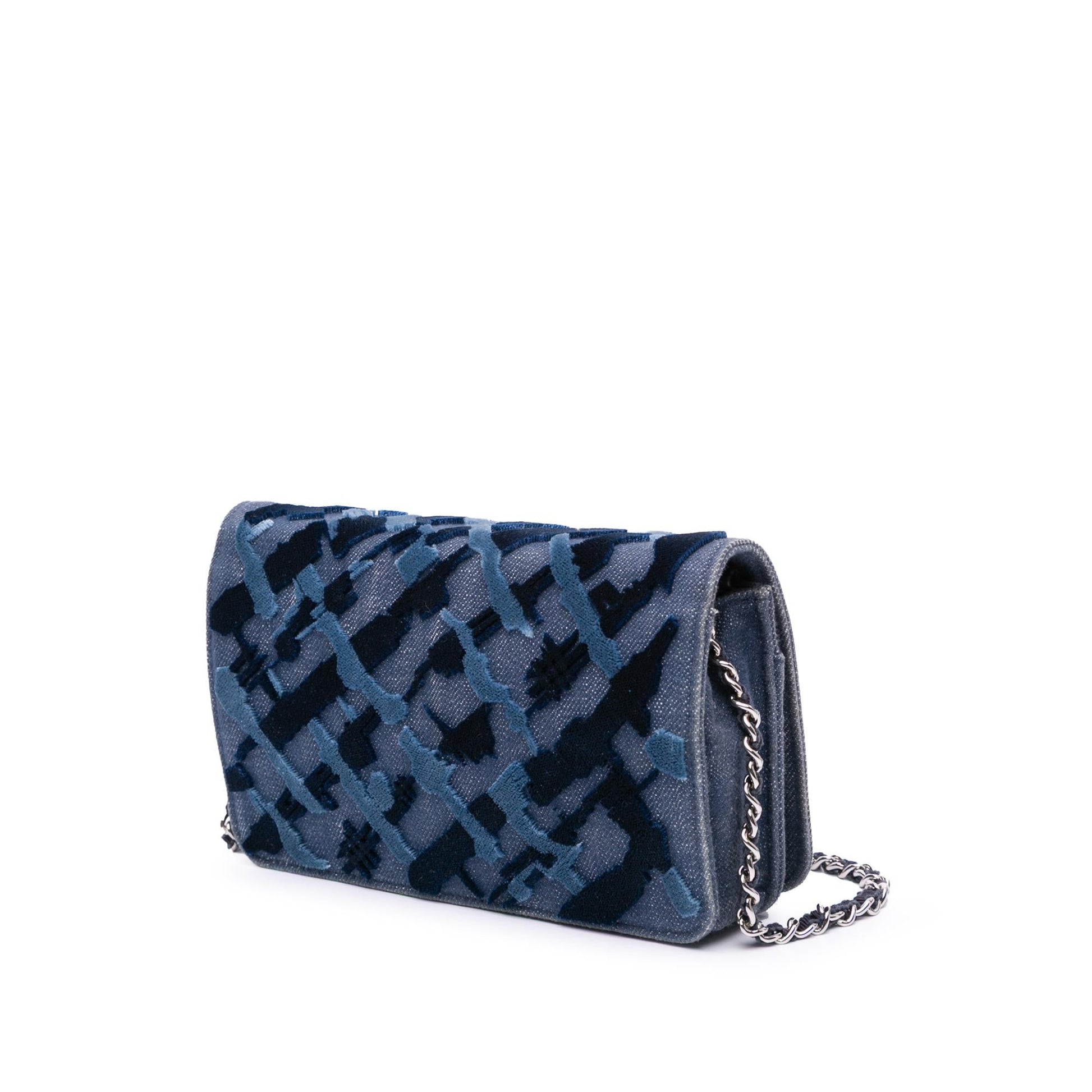 Chanel Denim Velvet On Wallet Case Chain 1