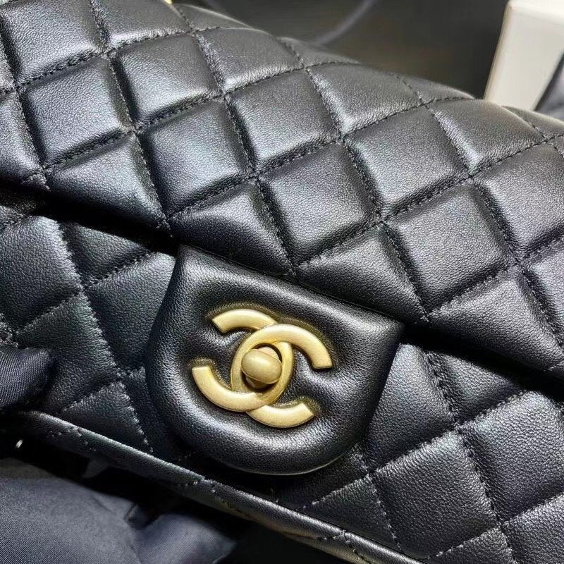 Chanel Chanel Flap Bag Bch00801 Handbag