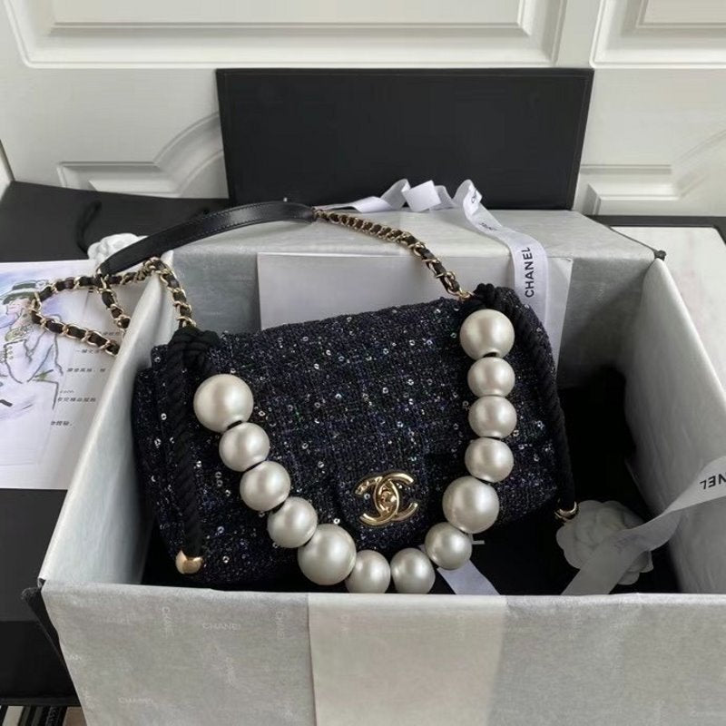 Chanel Chanel Flap Bag Bch00813 Handbag
