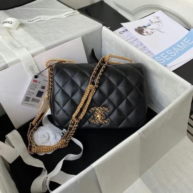 Chanel Chanel Flap Bag Bch00819 Handbag