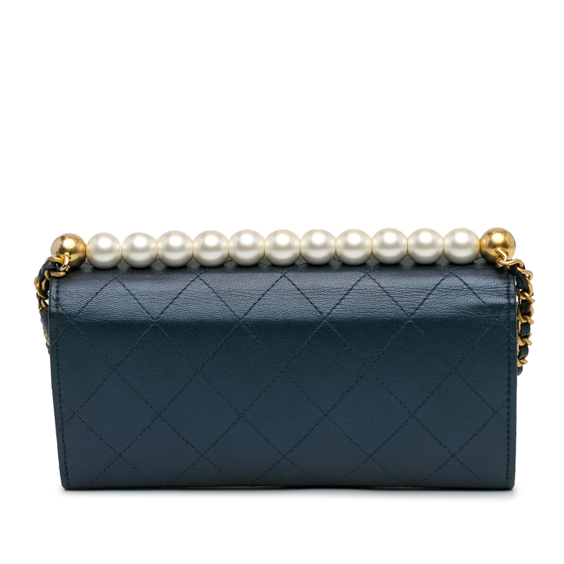 Chanel Goatskin Chic Pearls SHG-gHnbwe Clutch Bag
