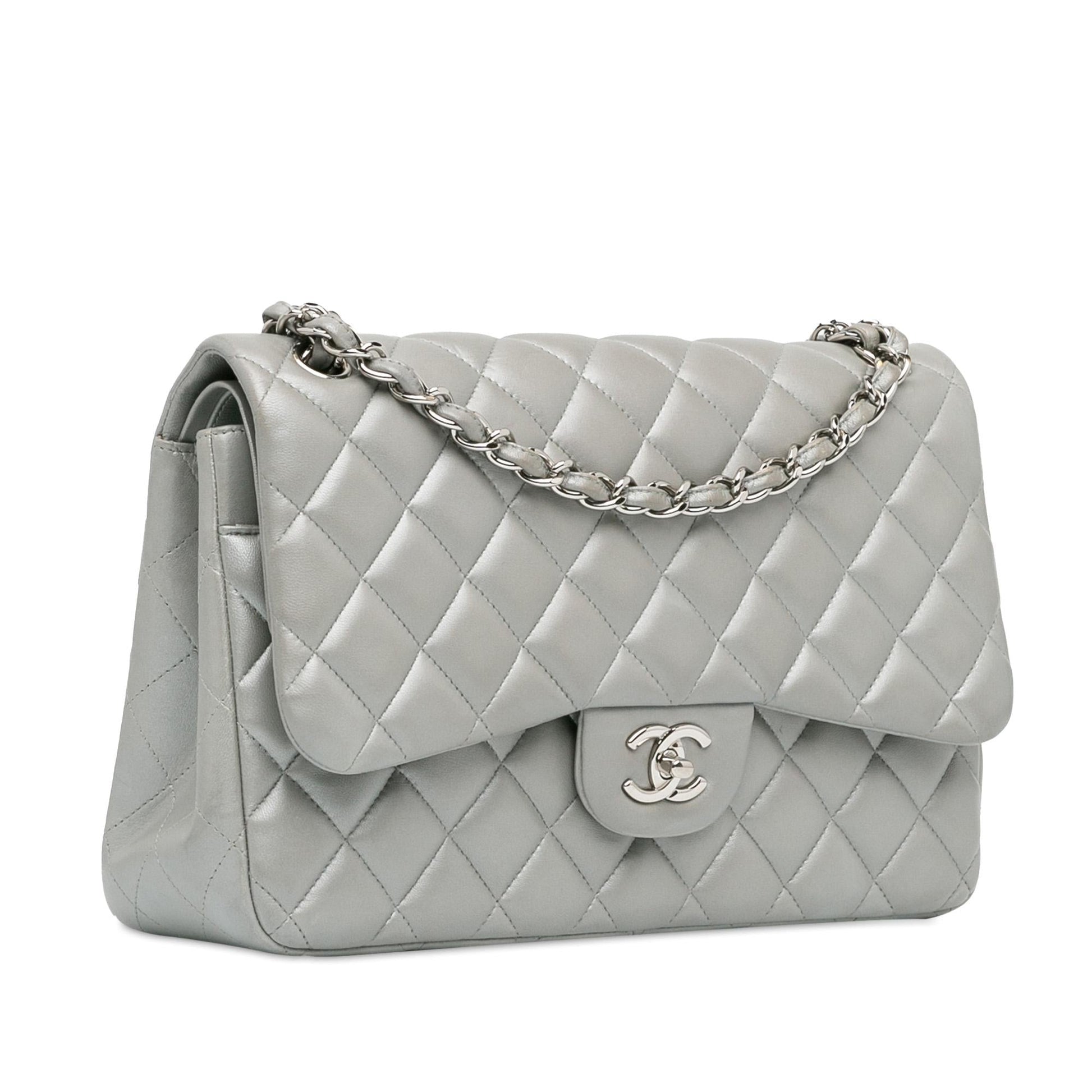 Chanel Jumbo Classic Lambskin Double Flap SHG-FFE2dS Handbag