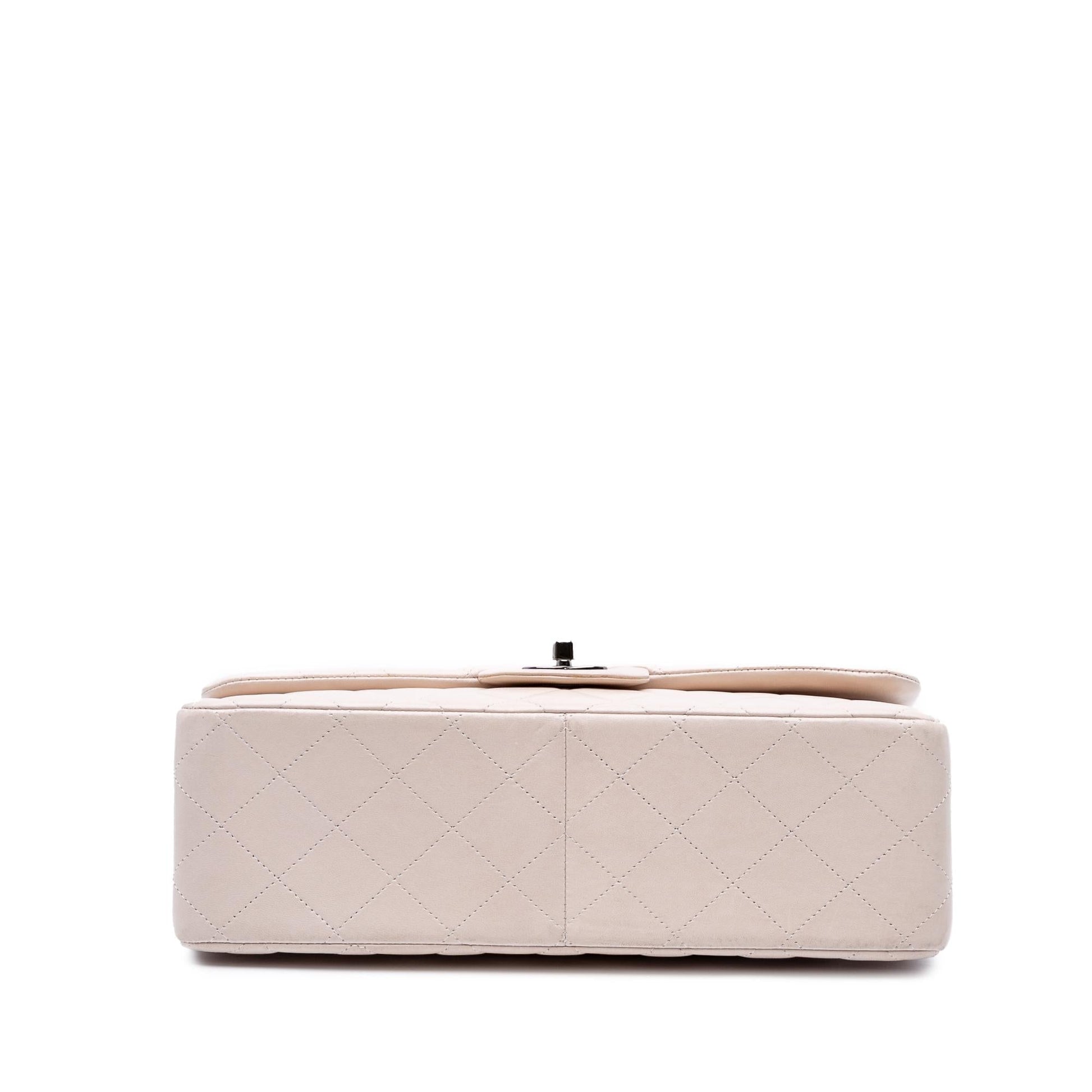 Chanel Jumbo Classic Lambskin Double Flap Handbag Flap 20