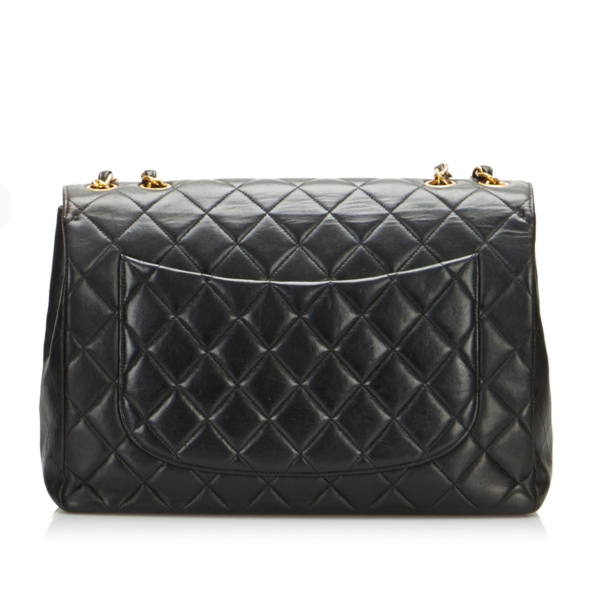 Chanel Jumbo Classic Lambskin Single Flap SHG-f1GsEa Handbag