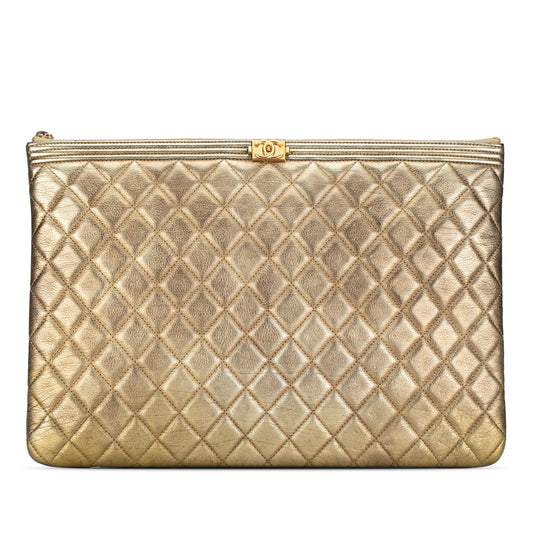 Chanel Lambskin Boy O SHG-SszkxH Clutch Bag