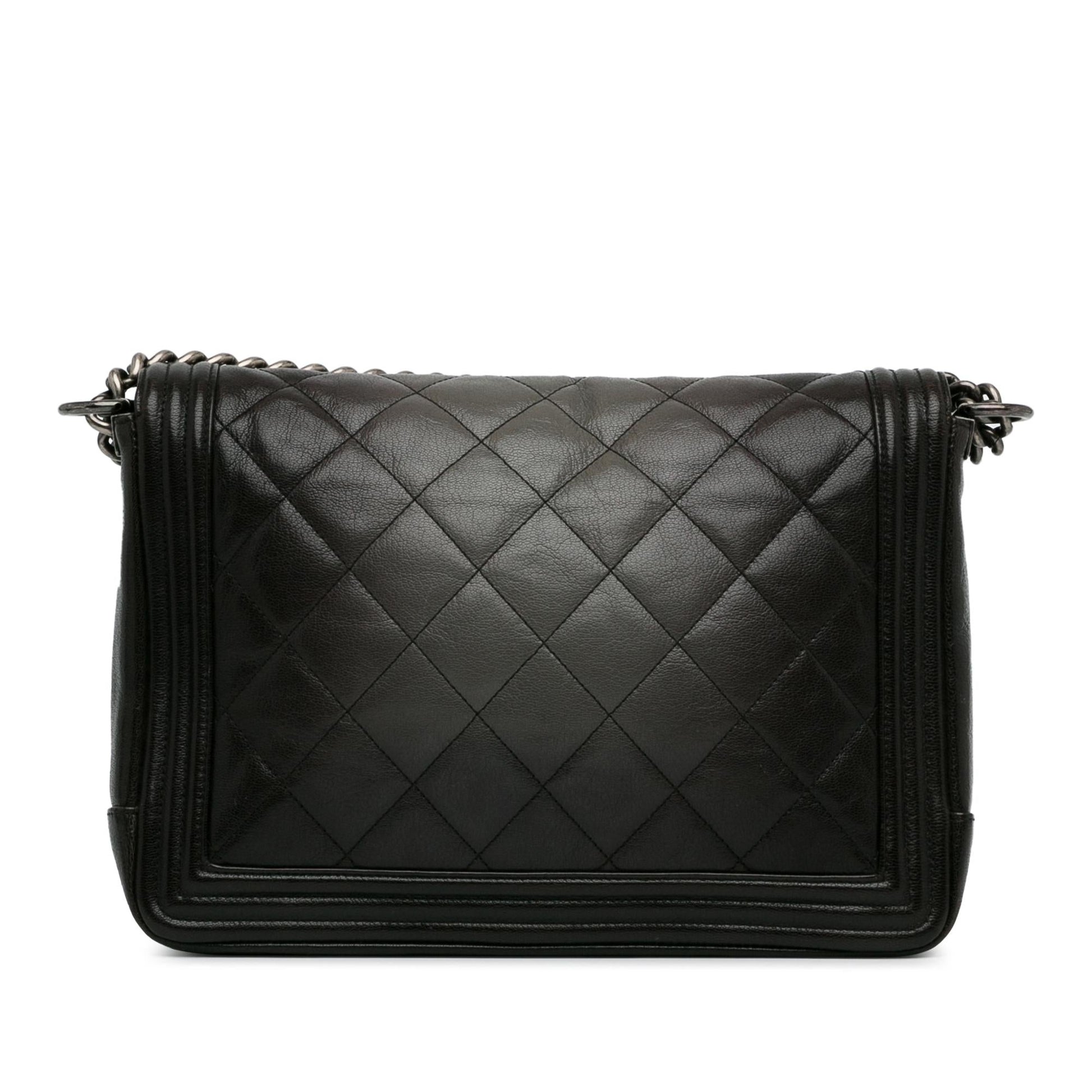 Chanel Ombre Calfskin Boy Flap SHG-hOtY0Z Handbag