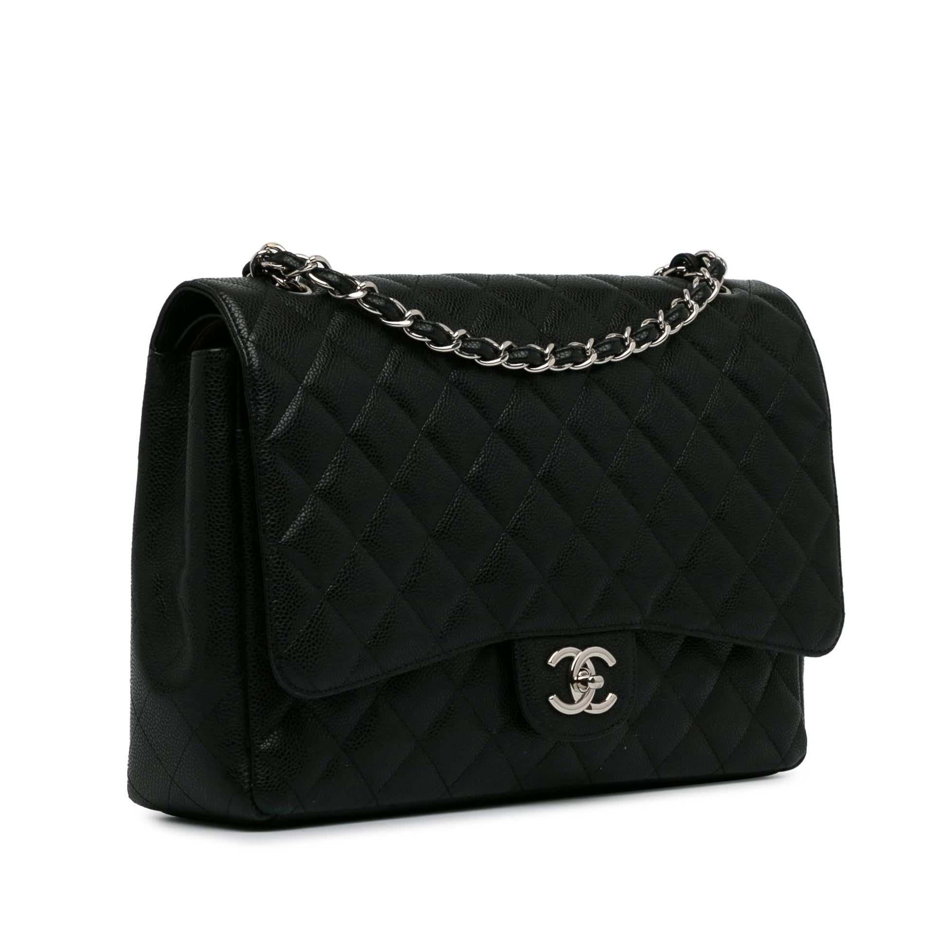 Chanel Maxi Classic Caviar Double Flap SHG-UssHab Handbag