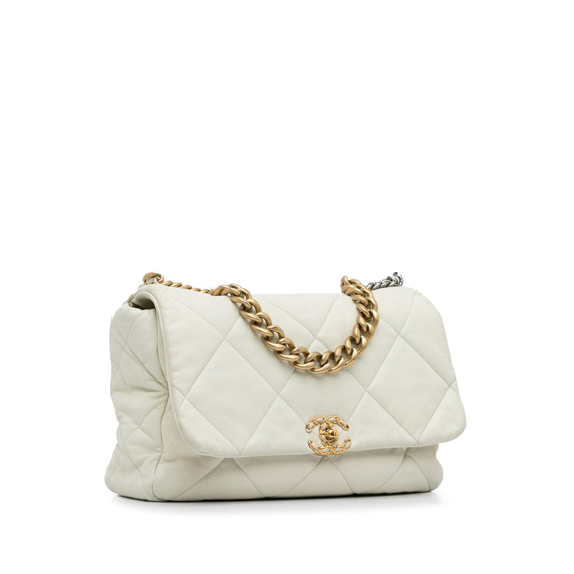 Chanel Maxi Lambskin 19 Flap SHG-On907h Handbag