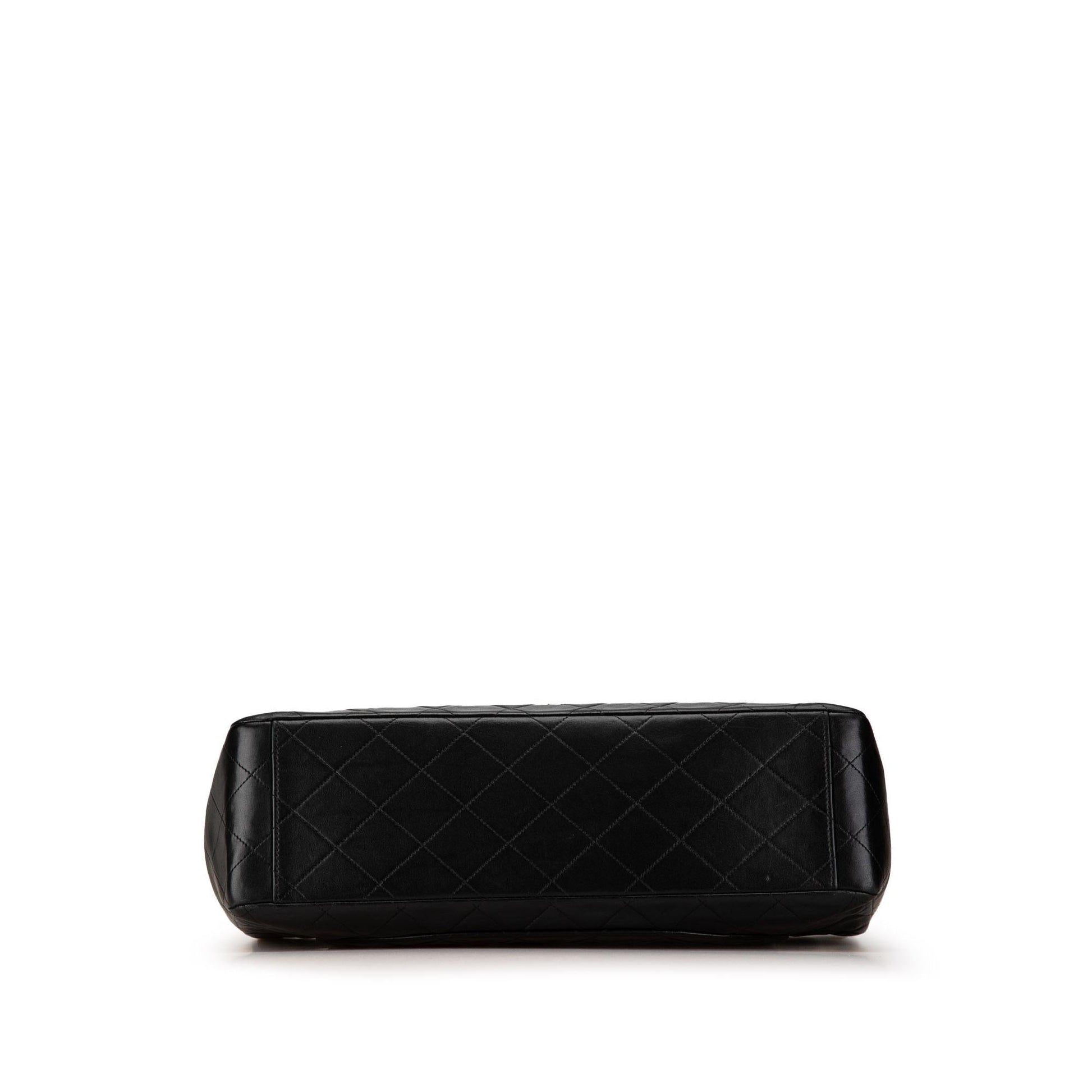 Chanel Maxi XL Lambskin Single Flap SHG-tOpnx7 Handbag