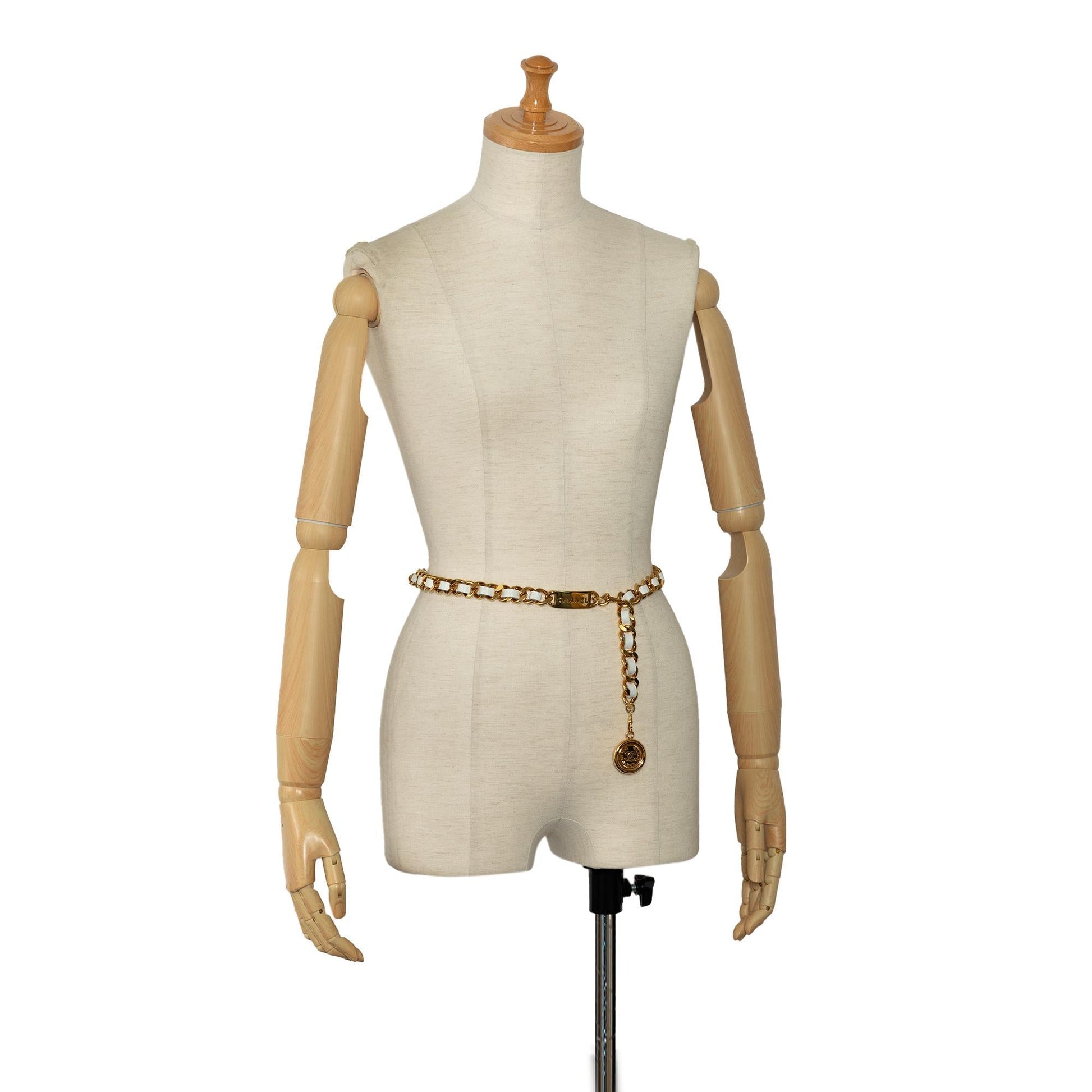 Chanel Medallion -Link Belt - 33 84.00