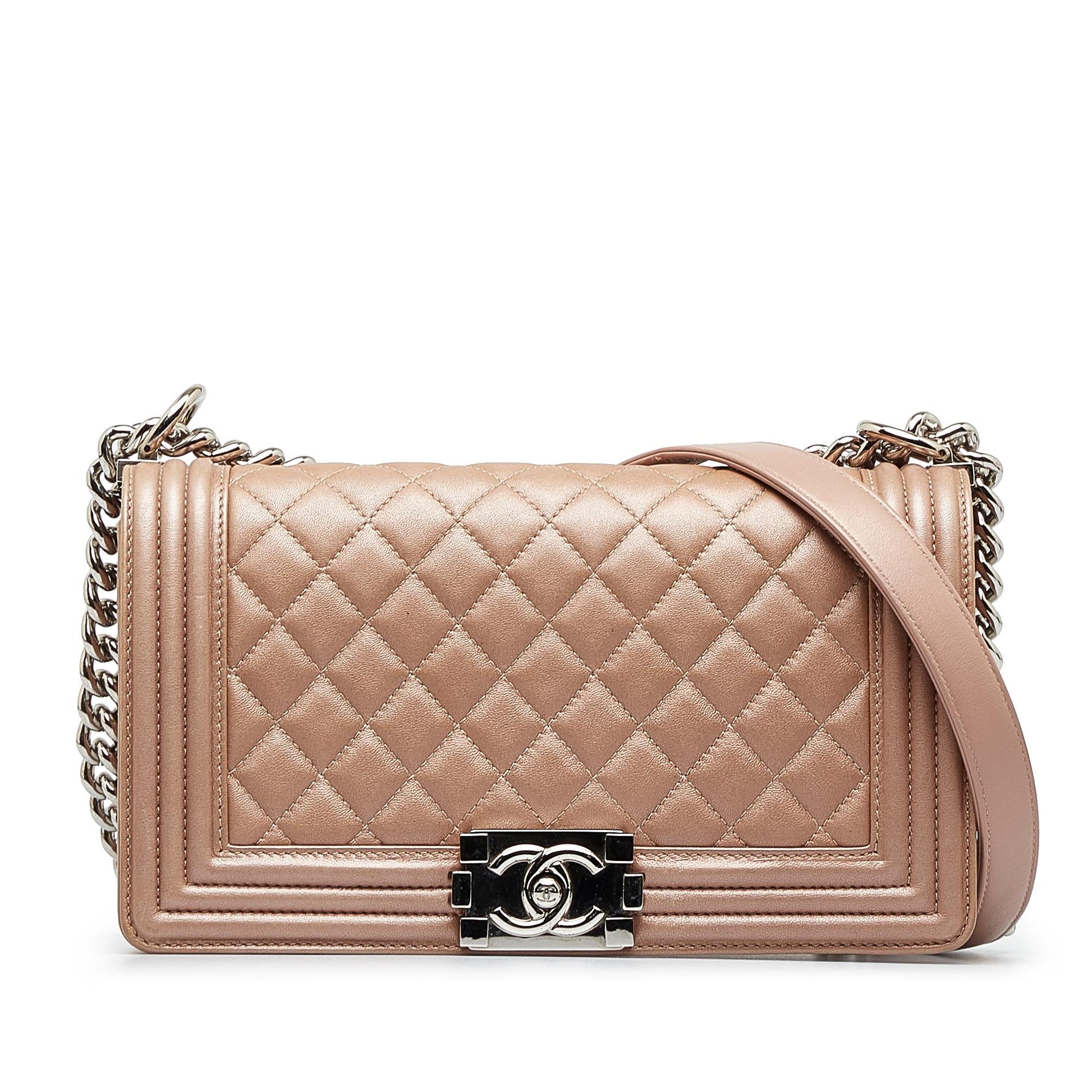 Chanel Boy Flap SHG-OB0E7i Shoulder Bag