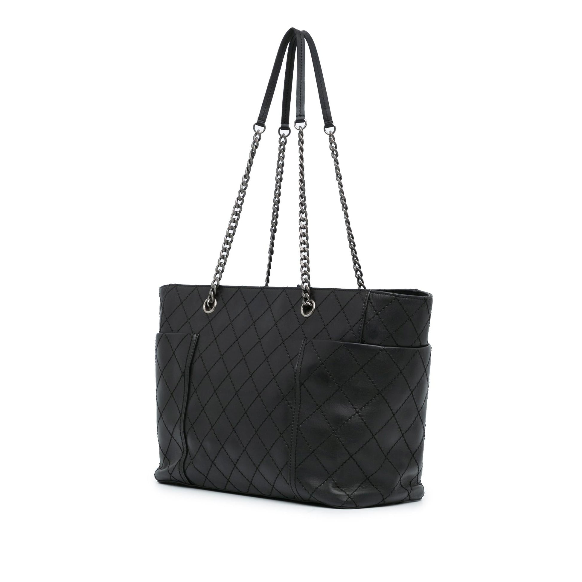 Chanel CC Stitched Calfskin Pocket Zipped SHG-S5VWBc Tote Bag