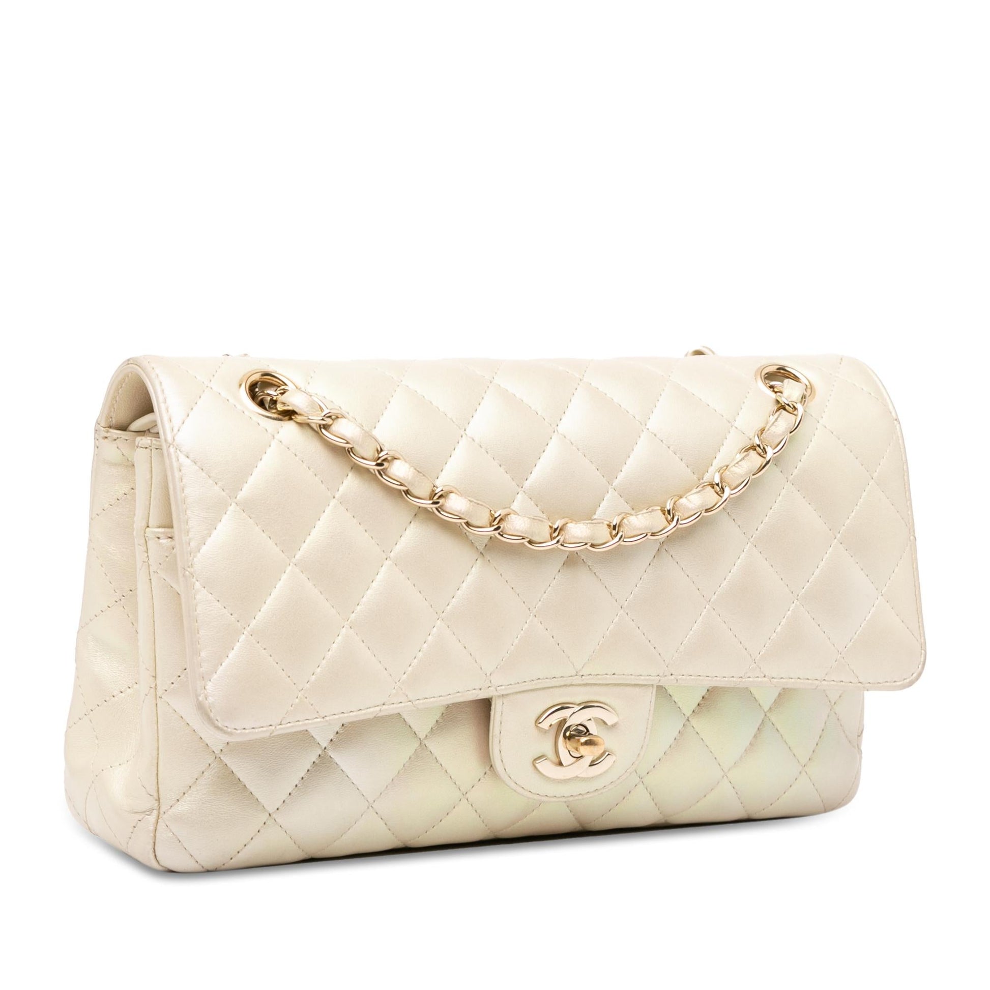 Chanel Classic Iridescent Lambskin Double Flap SHG-kXZTzR Handbag