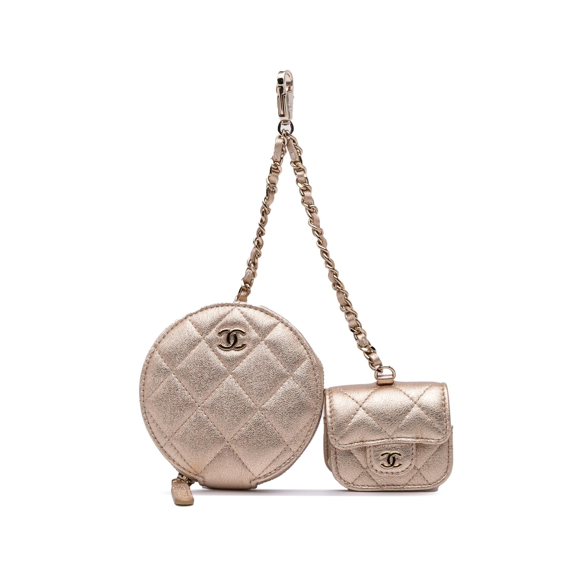 Chanel se AirPods Wallet Case Case 1