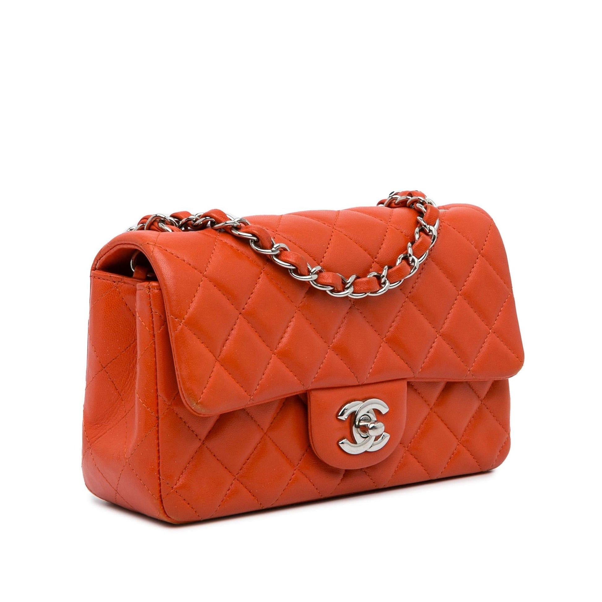 Chanel Rectangular Classic Lambskin Single Flap SHG-ivLQsv Mini Bag