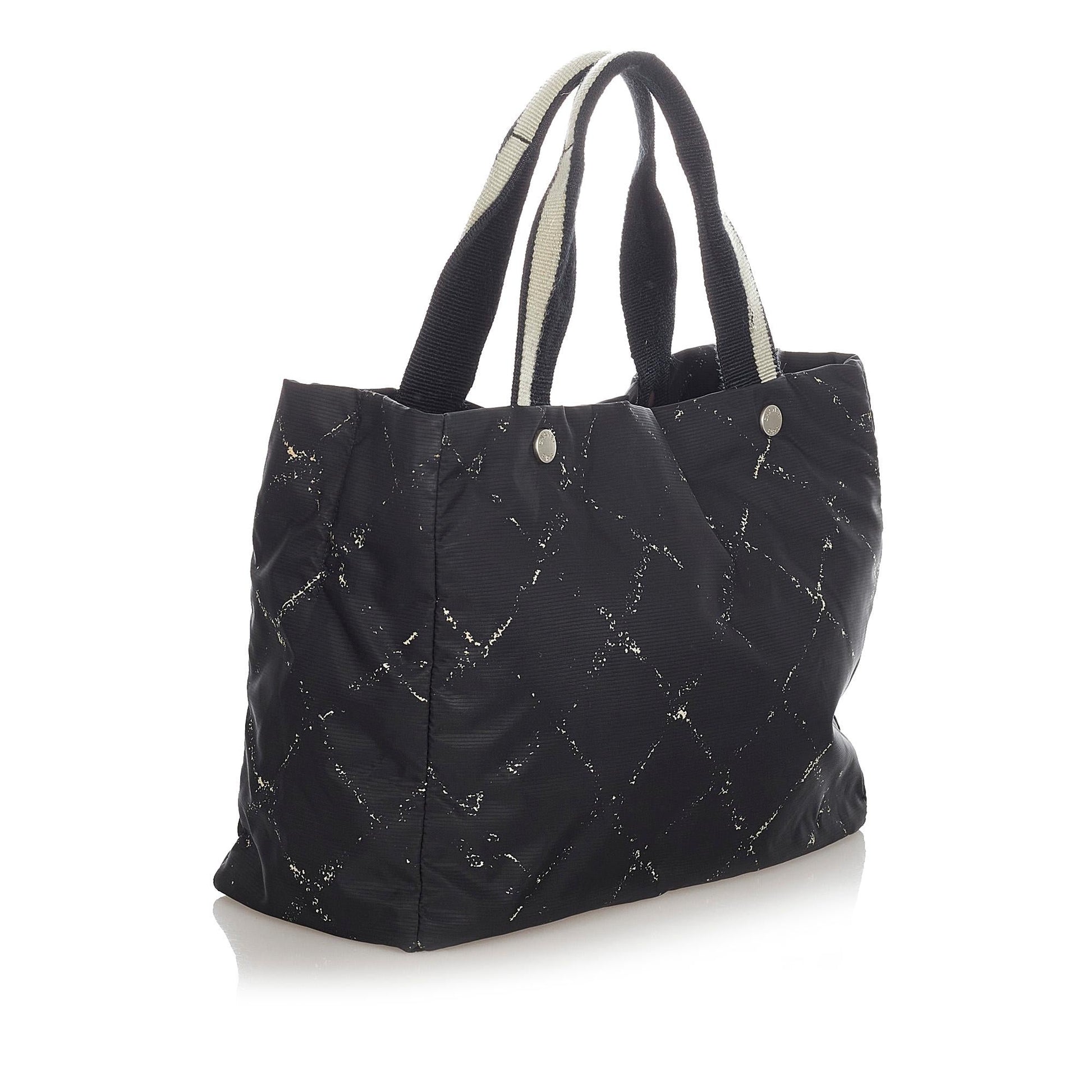 Chanel Old Travel Line Tote Bag (SHG-23286) Denim Nylon Jewelry