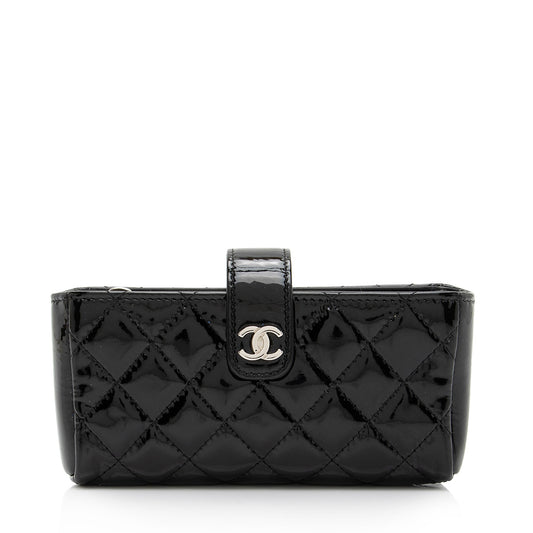 Chanel Patent CC O- Phone SHF-VW0S2O Leather Clutch Bag
