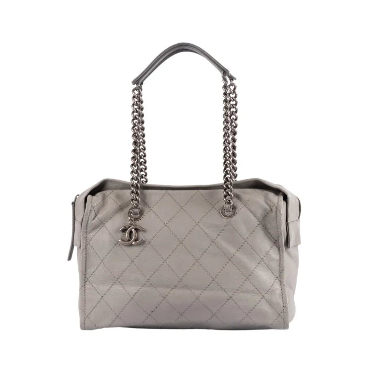 Quilted Bowler Accessory