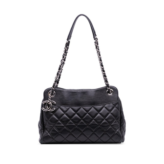 Chanel Quilted Lambskin 7 Tote Bag Tote 2