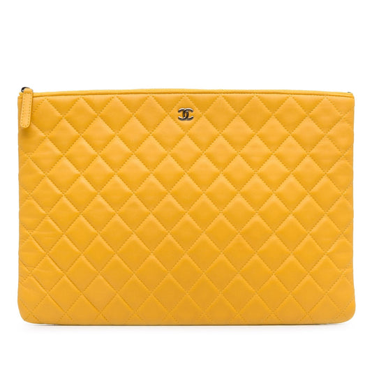 Chanel Quilted Lambskin O SHG-d1f50a Clutch Bag