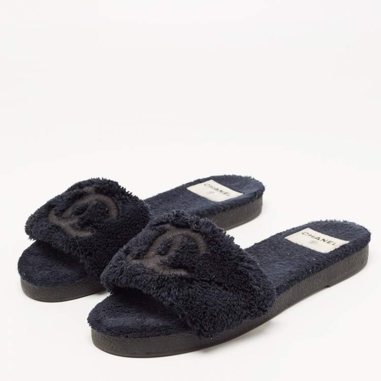 Chanel CC SLIDE FLAT MULES Shoes