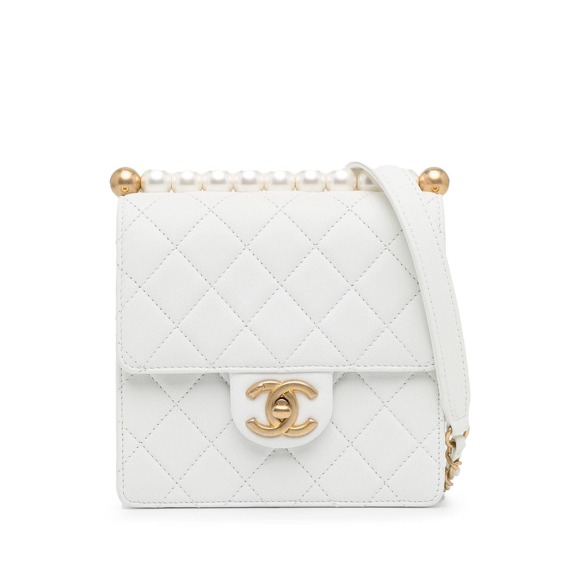 Chanel Lambskin Chic Pearls Flap SHG-aY4p5K Small Handbag