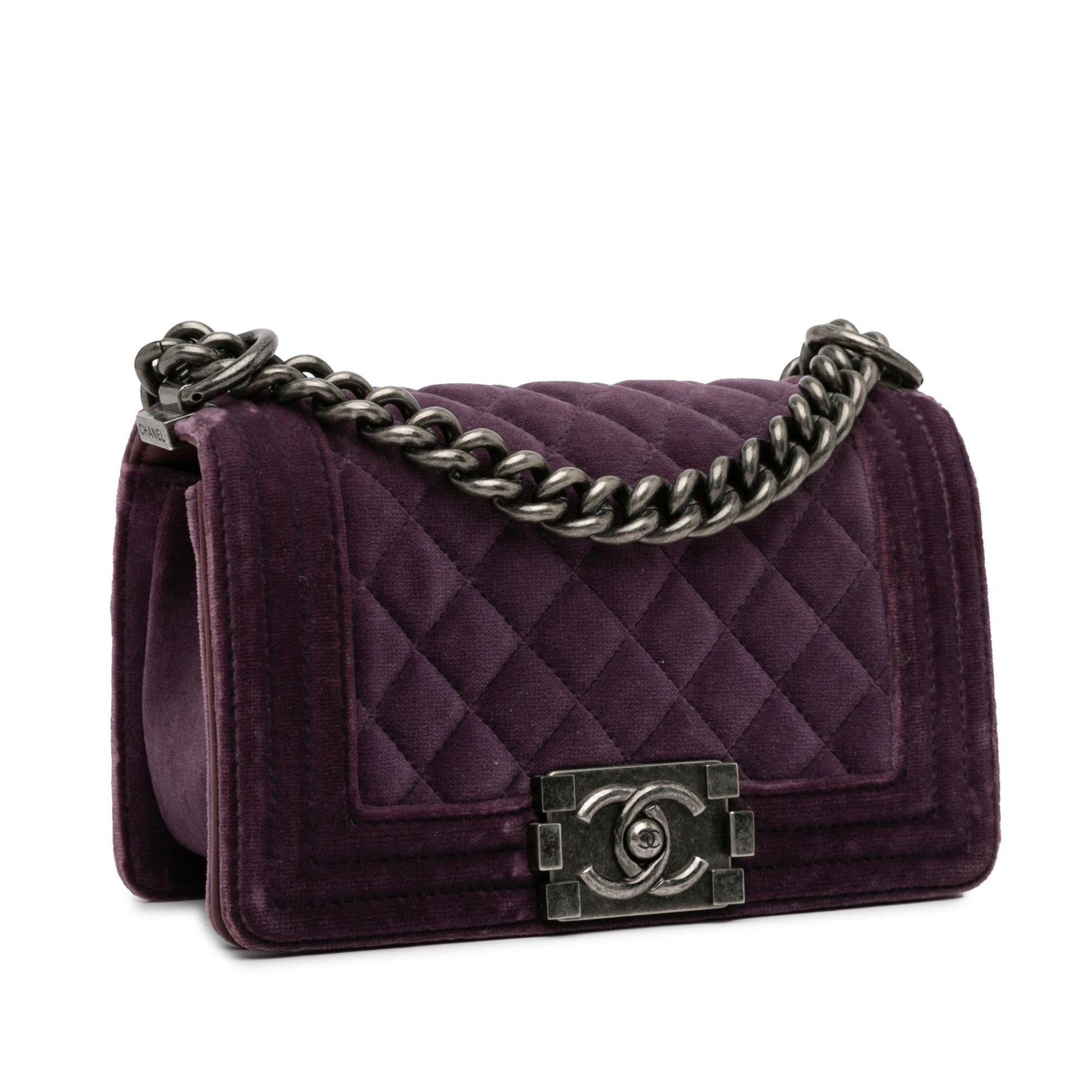 Chanel Velvet Boy Flap SHG-rAA1LD Small Shoulder Bag