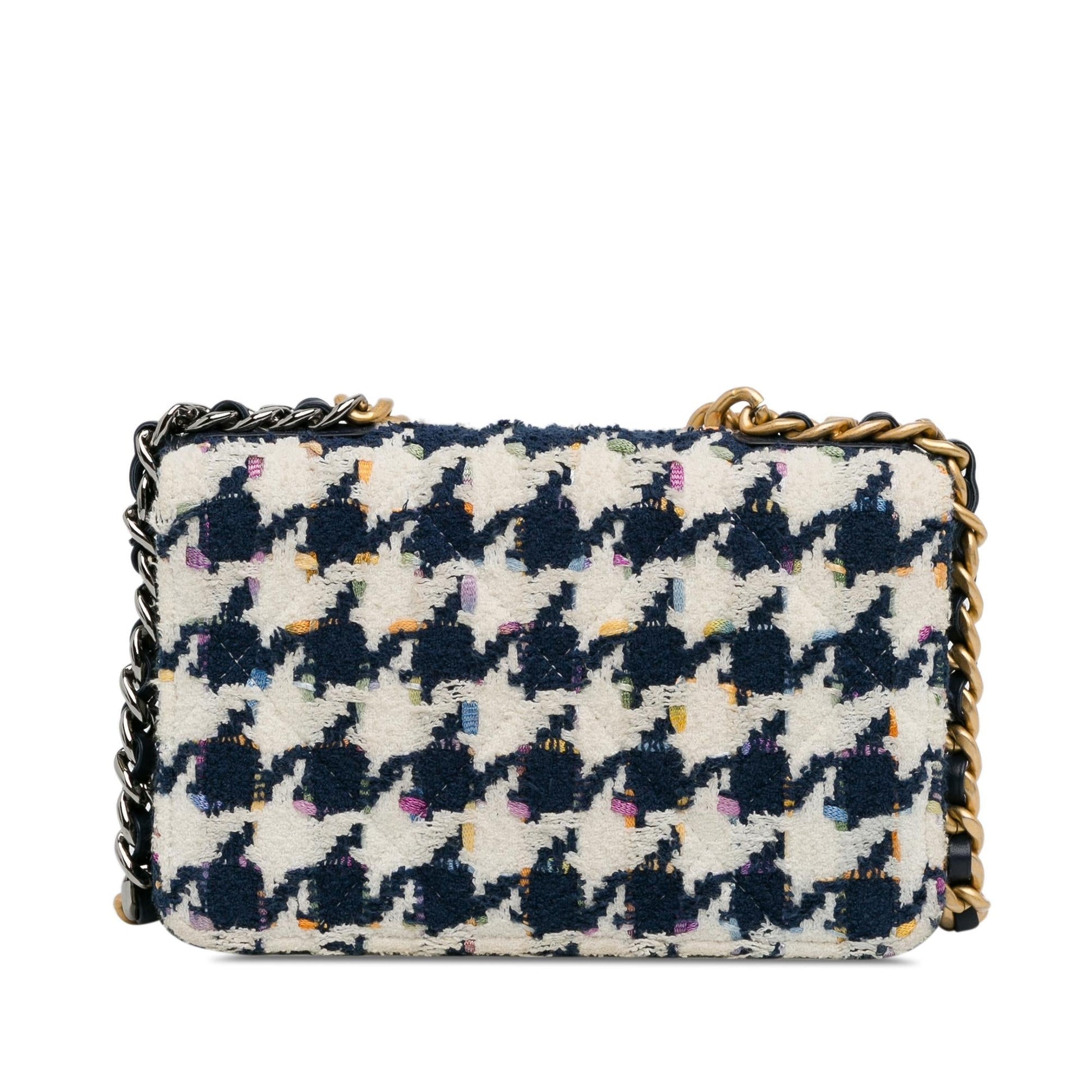 Chanel Tweed 19 On SHG-8IhucE Wallet Case