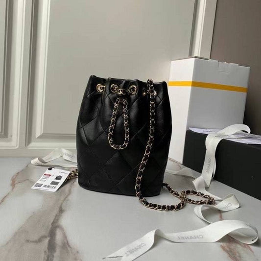 Chanel Chanel Bucket Bag Bg02773