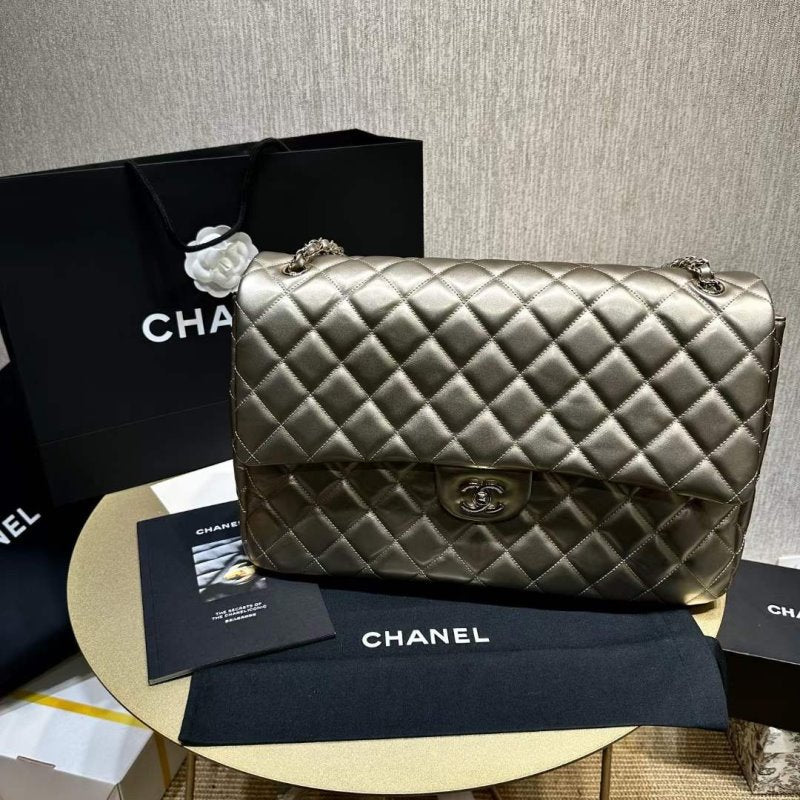 Chanel Chanel Flap Bag Bg02134 Handbag