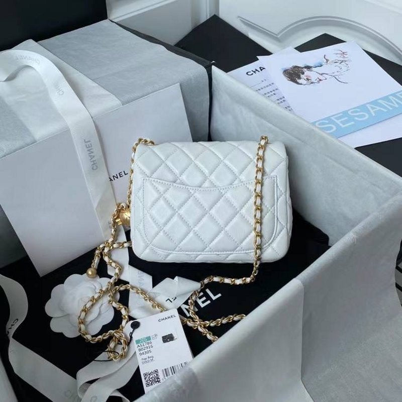Chanel Chanel Flap Bag Bg02799 Handbag