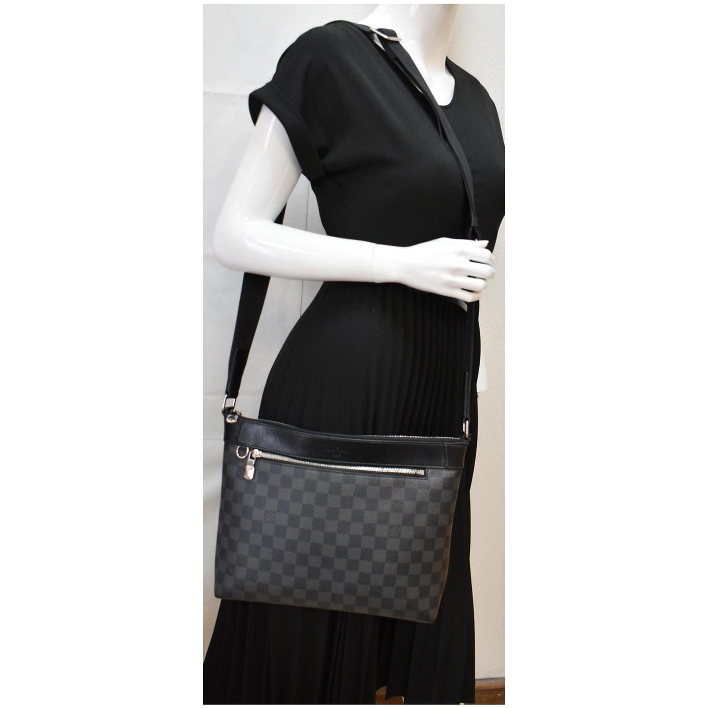 Louis Mick Pm Damier Graphite Messenger Bag Black Crossbody Bag