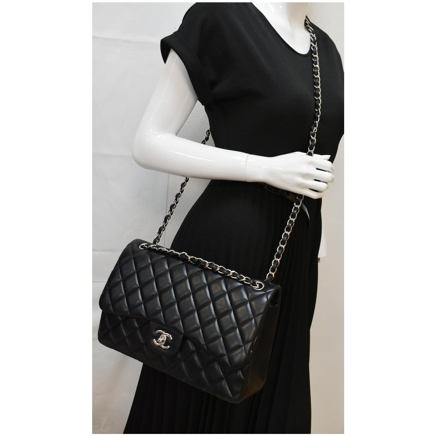 Chanel Classic Jumbo Double Shoulder Bag Leather Black