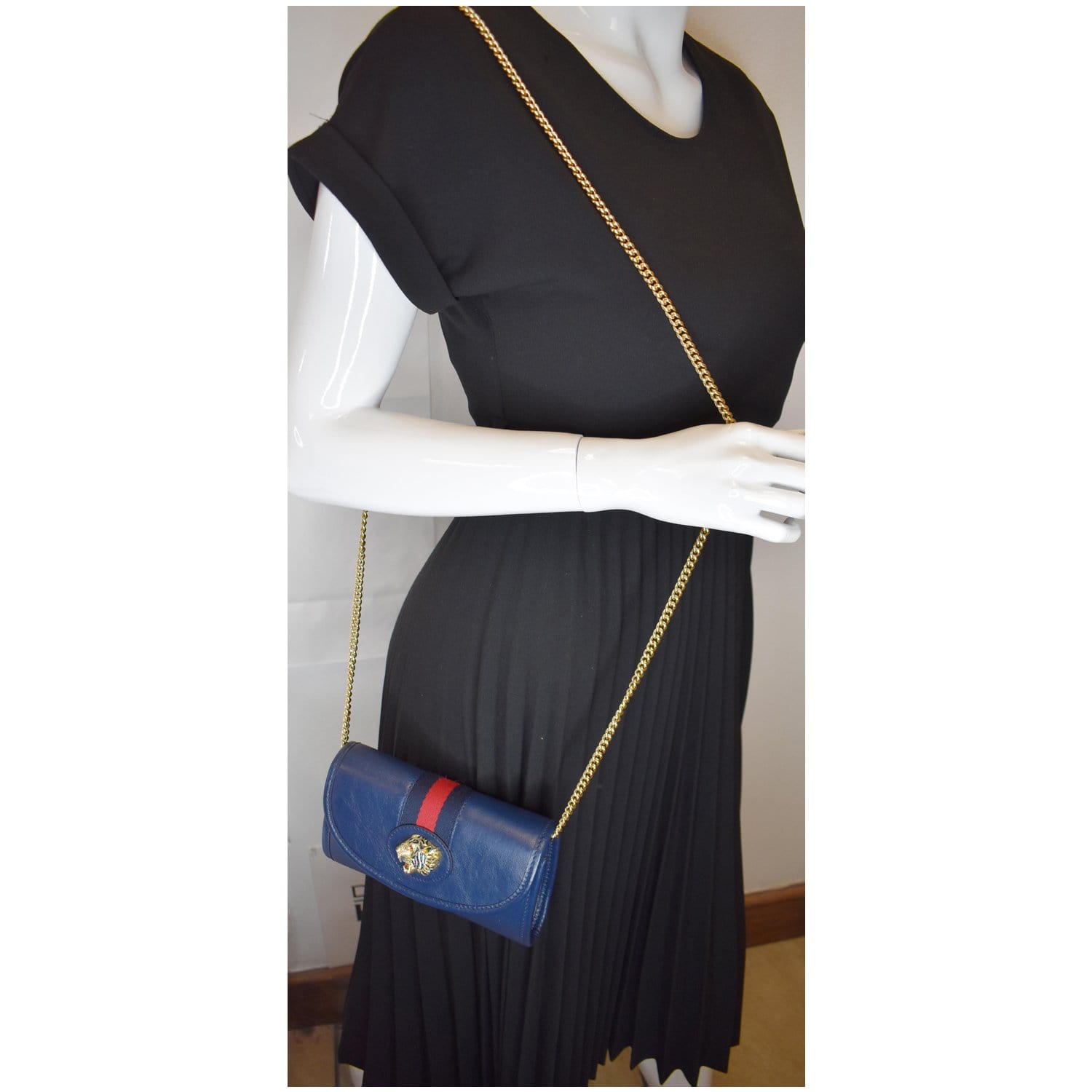 Gucci Rajah Chain Shoulder Bag Leather Blue