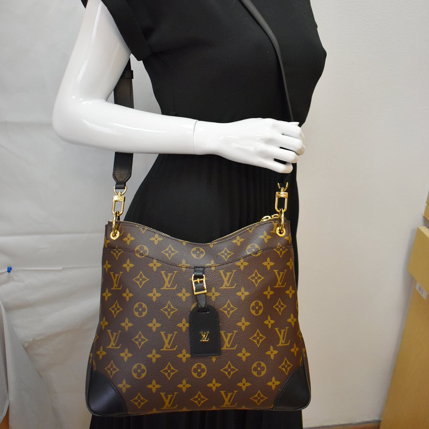 Louis Odeon Nm Mm Shoulder Bag Monogram Black
