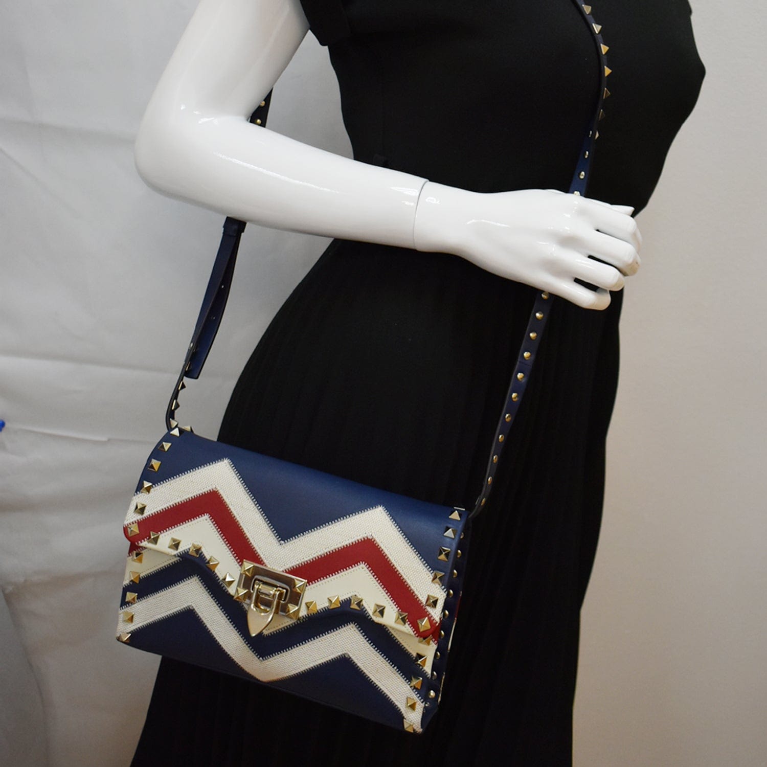 Valentino Garavani Rockstud Chevron Print Crossbody Bag Multicolor Leather