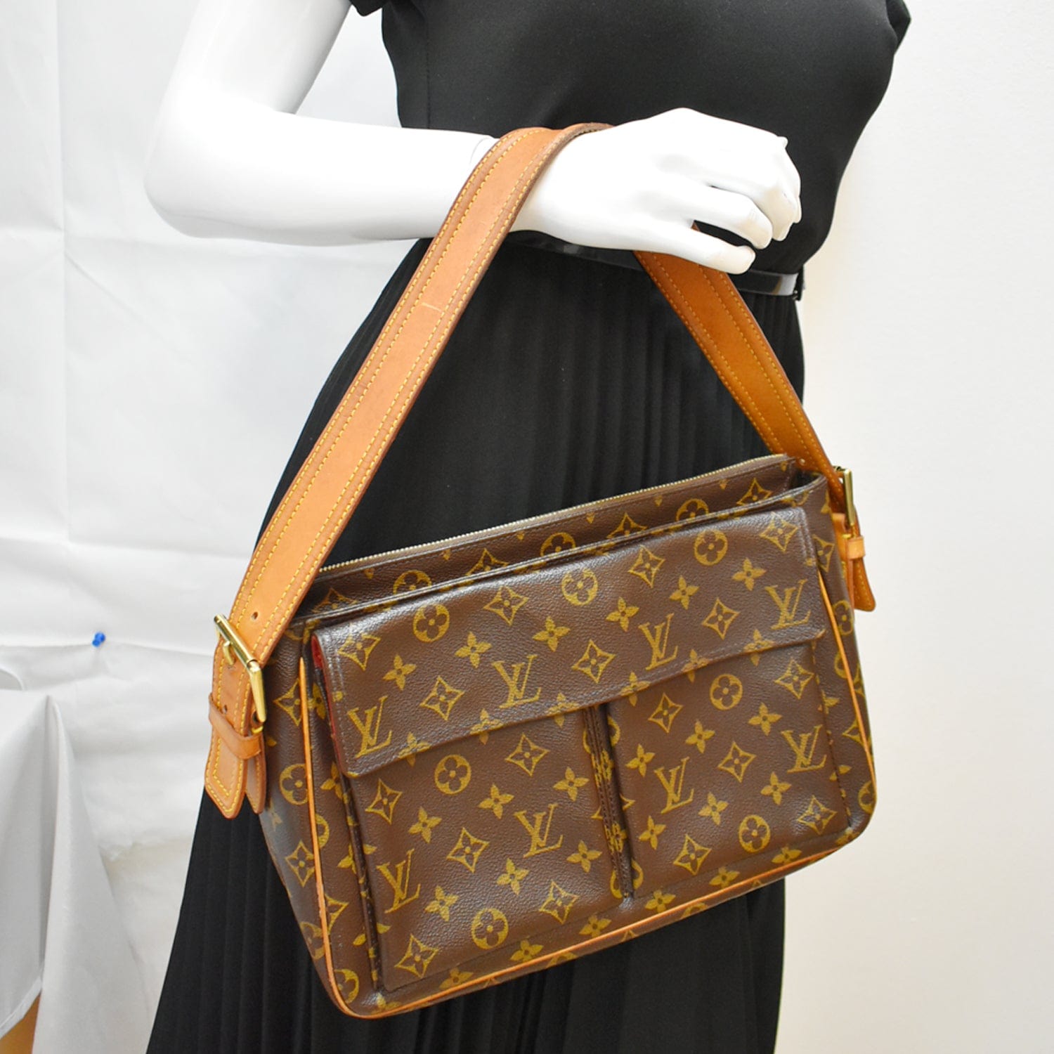 Louis Viva Cite Gm Shoulder Bag Canvas Monogram