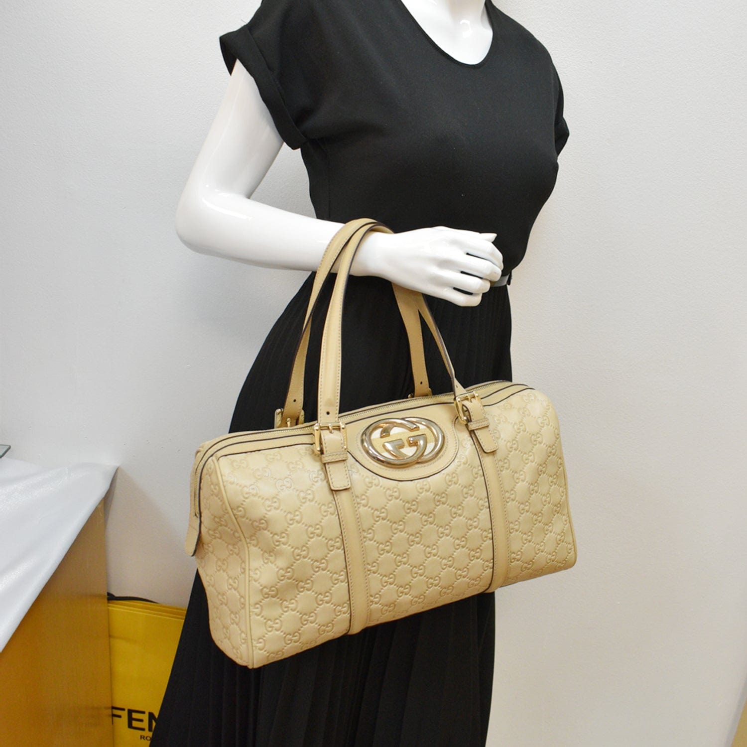 Gucci Britt ssima Satchel Bag Leather Beige Travel Bag