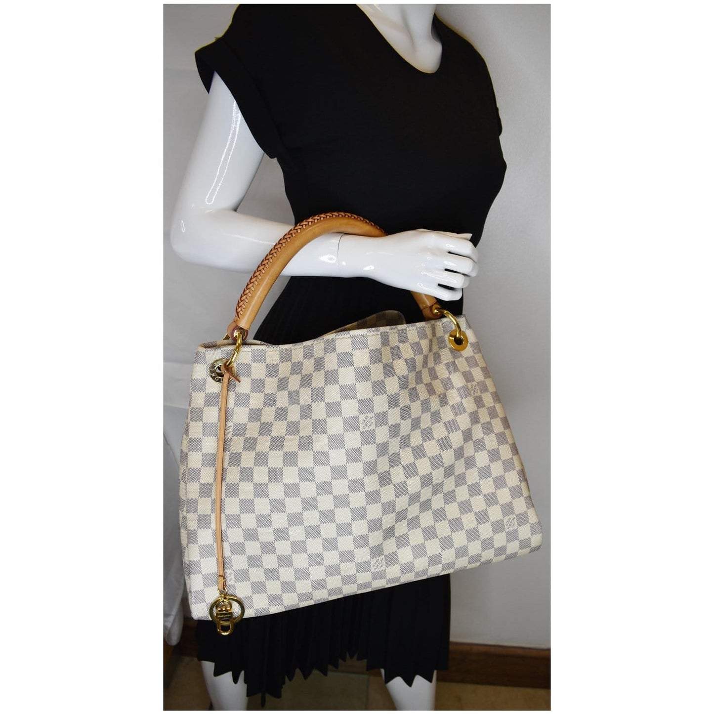 Louis Artsy Mm Damier Azur Shoulder Bag White