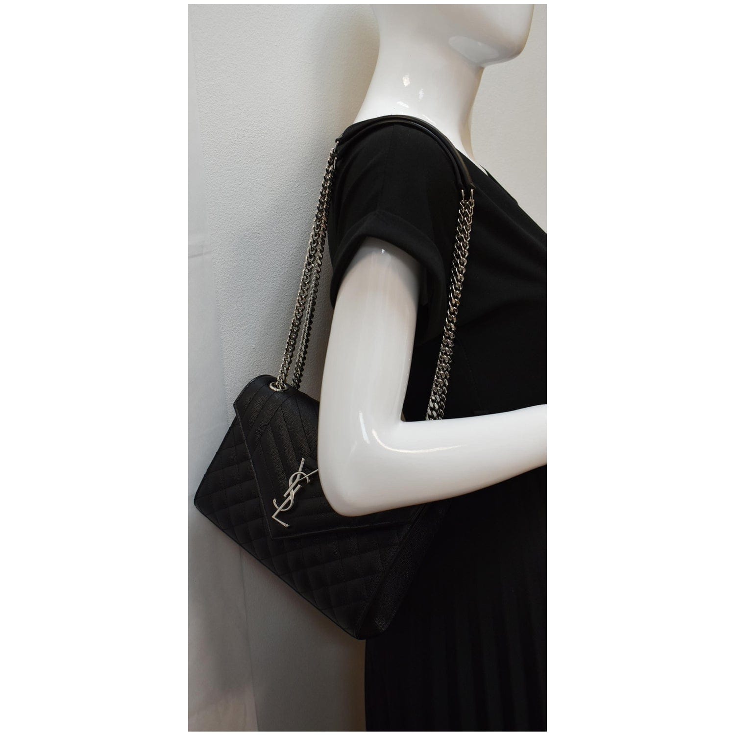 YSL Saint Laurent Saint Envelope Chain Shoulder Bag Leather Black Black 1