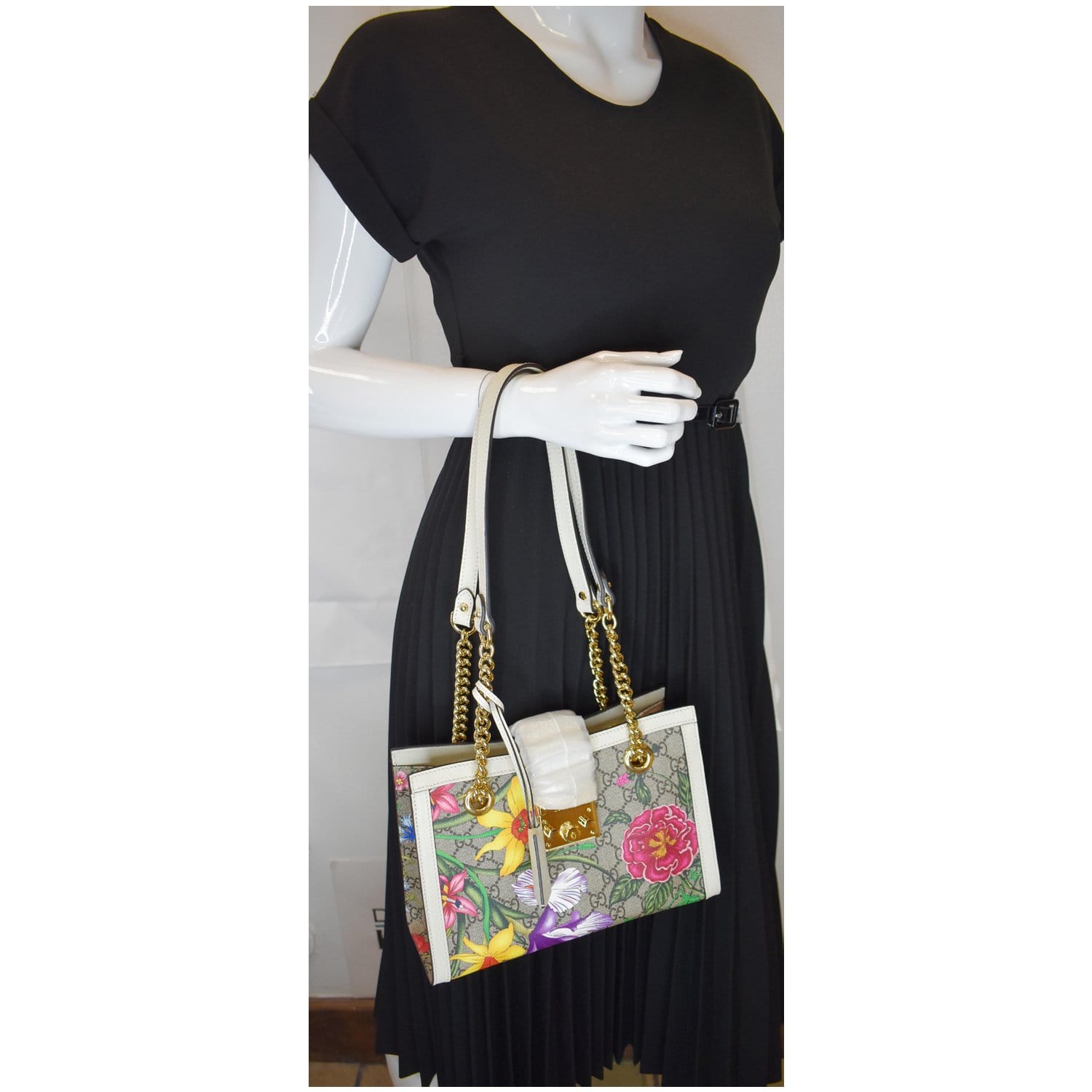 Gucci Padlock Flora Supreme Shoulder Bag Canvas Beige Biege 498156