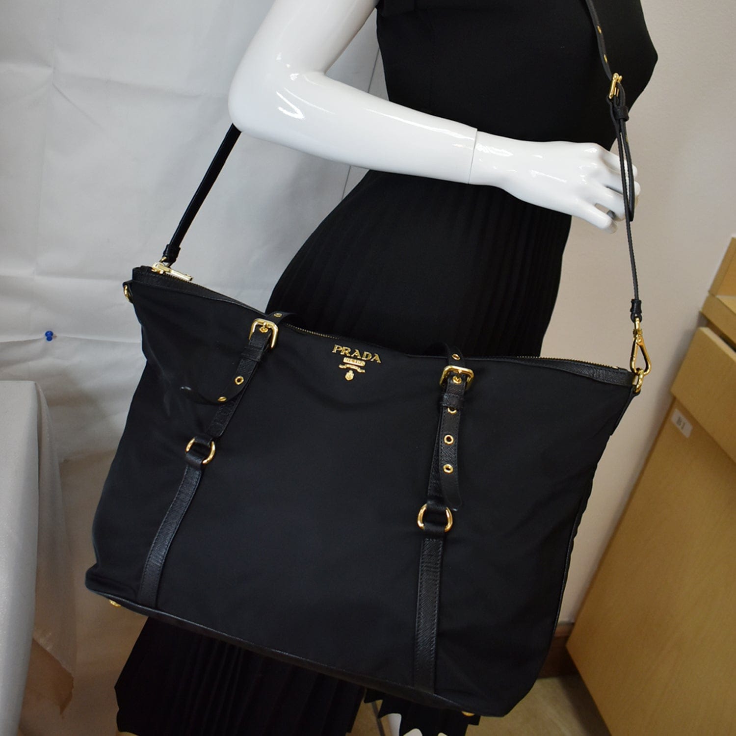 Prada Tessuto Saffiano Tote Shoulder Bag Hot Deals Nylon Black
