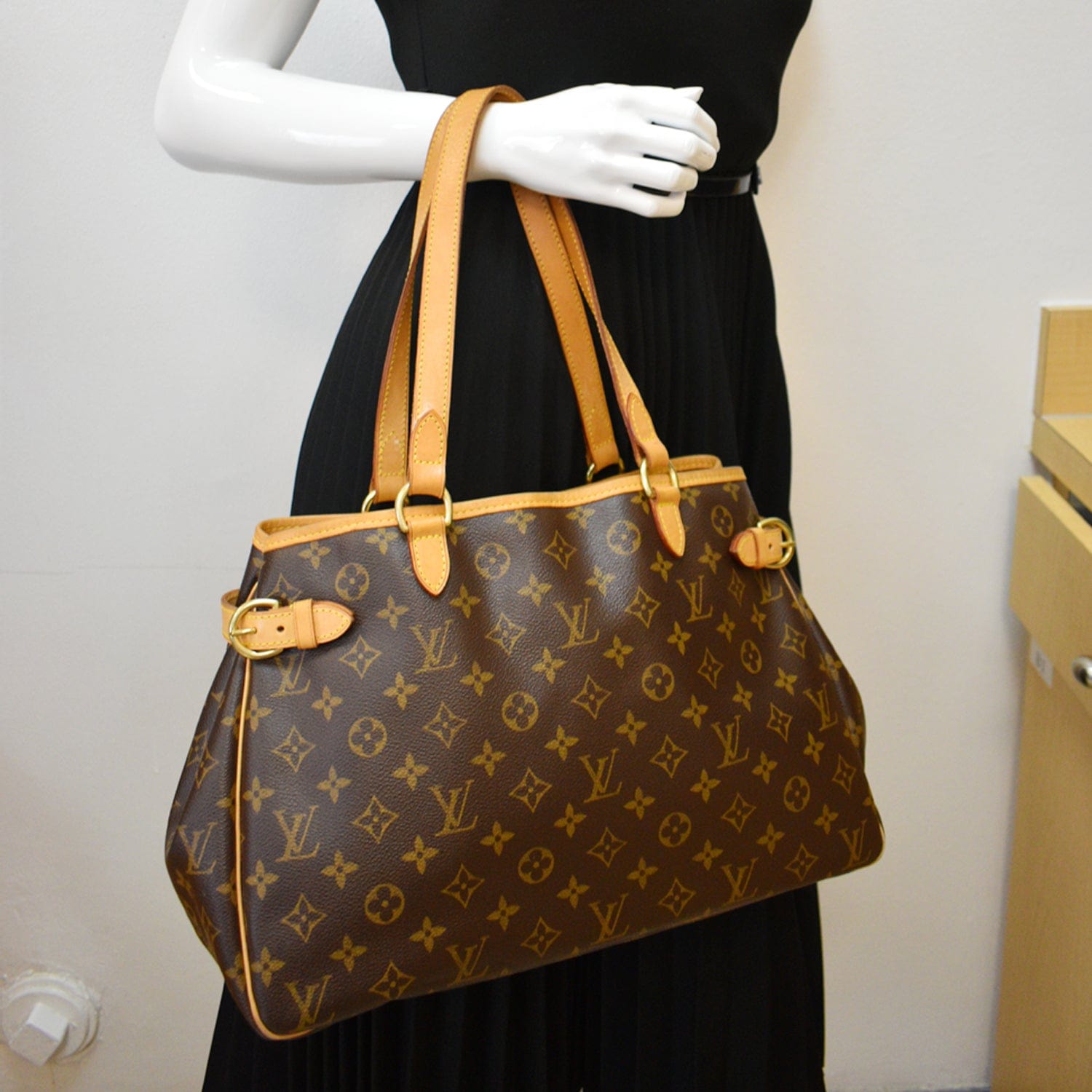 Louis Batignolles Horizontal Shoulder Bag Canvas Monogram Batignolle Sd1015