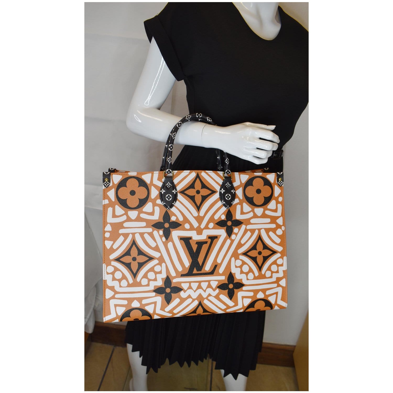 Louis Onthego Gm Crafty Giant Shoulder Bag Canvas Monogram