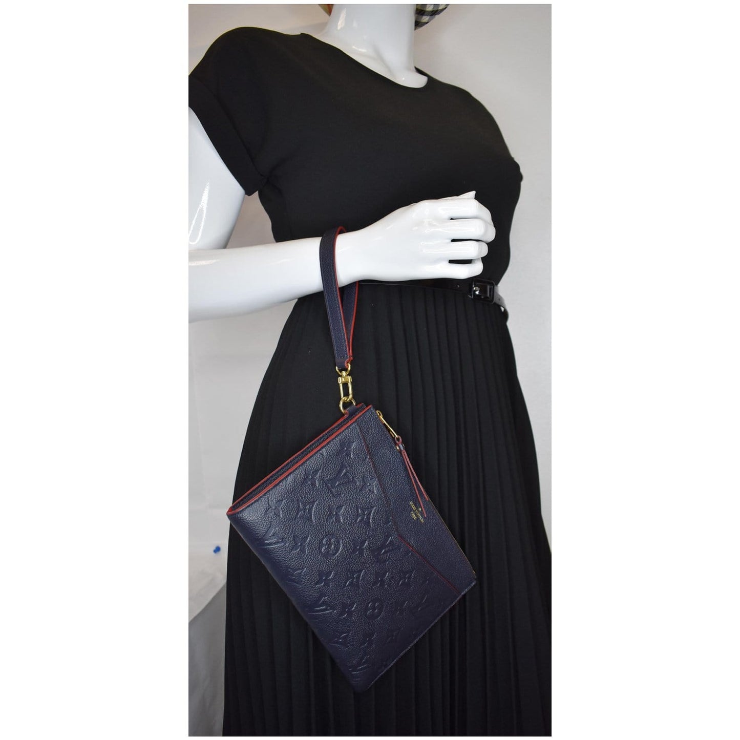 Louis Melanie Mm Empreinte Clutch Bag Monogram Black