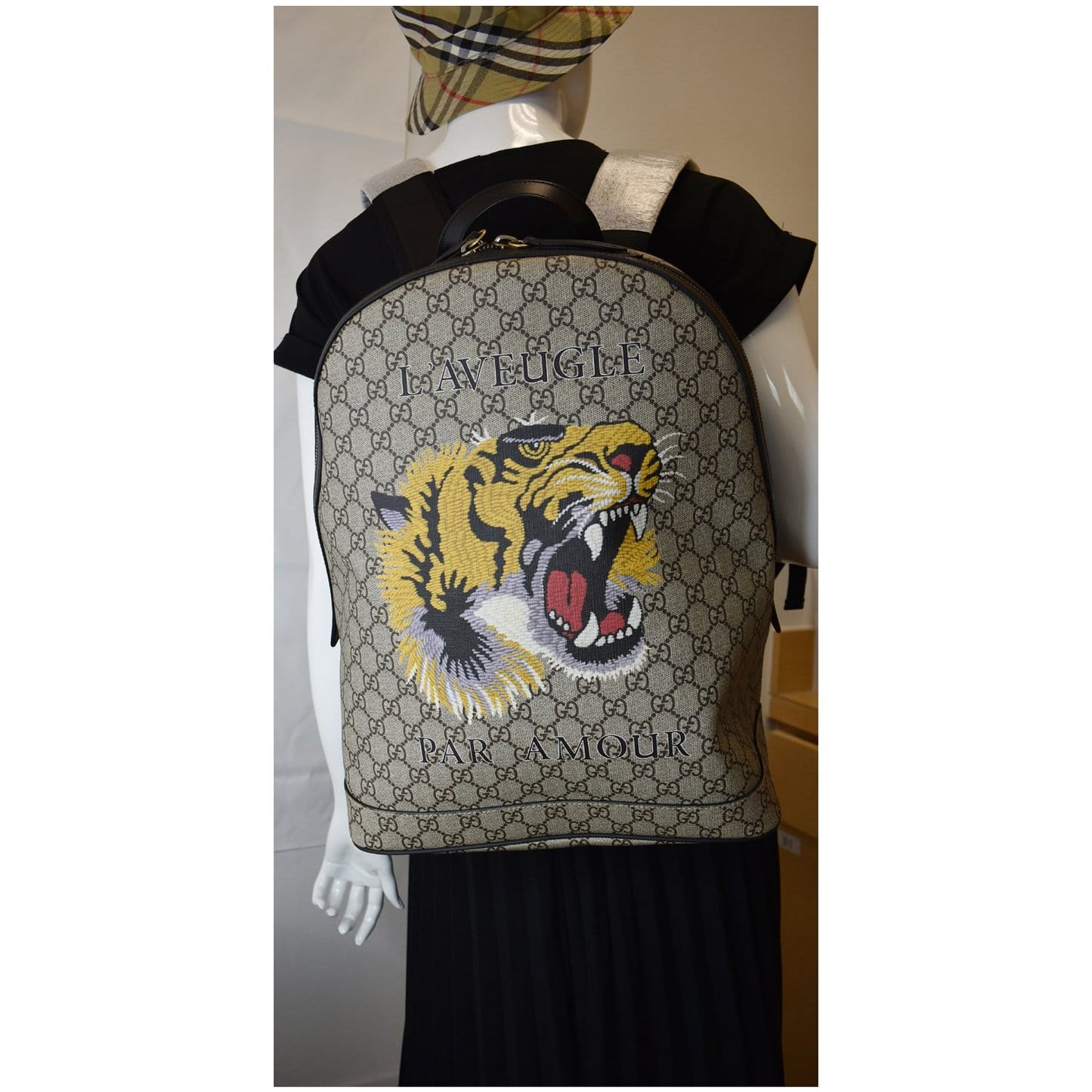 Gucci Aveugle Par Amour Print Supreme Backpack Bag Beige